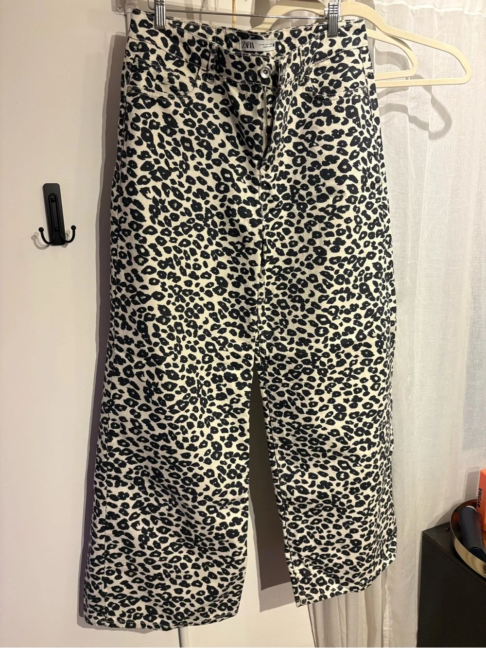 Zara Black and White Leopard Print Pants - Picture 1 of 3